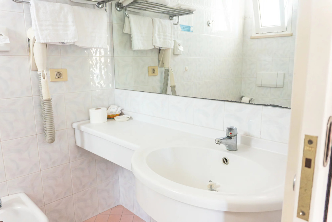 media.camera-tripla-gaudia-(2)