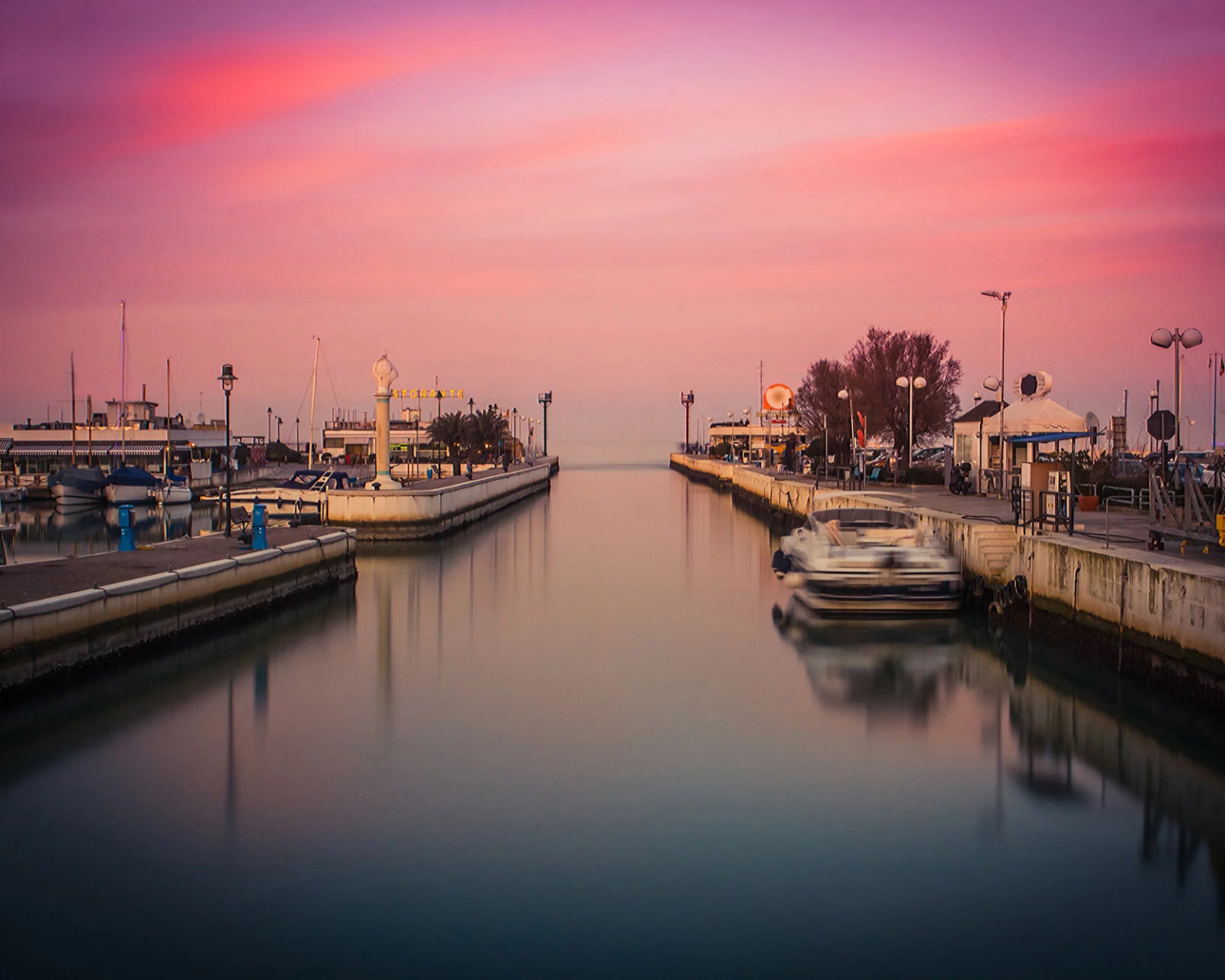 media.riccione_Stock_241960909